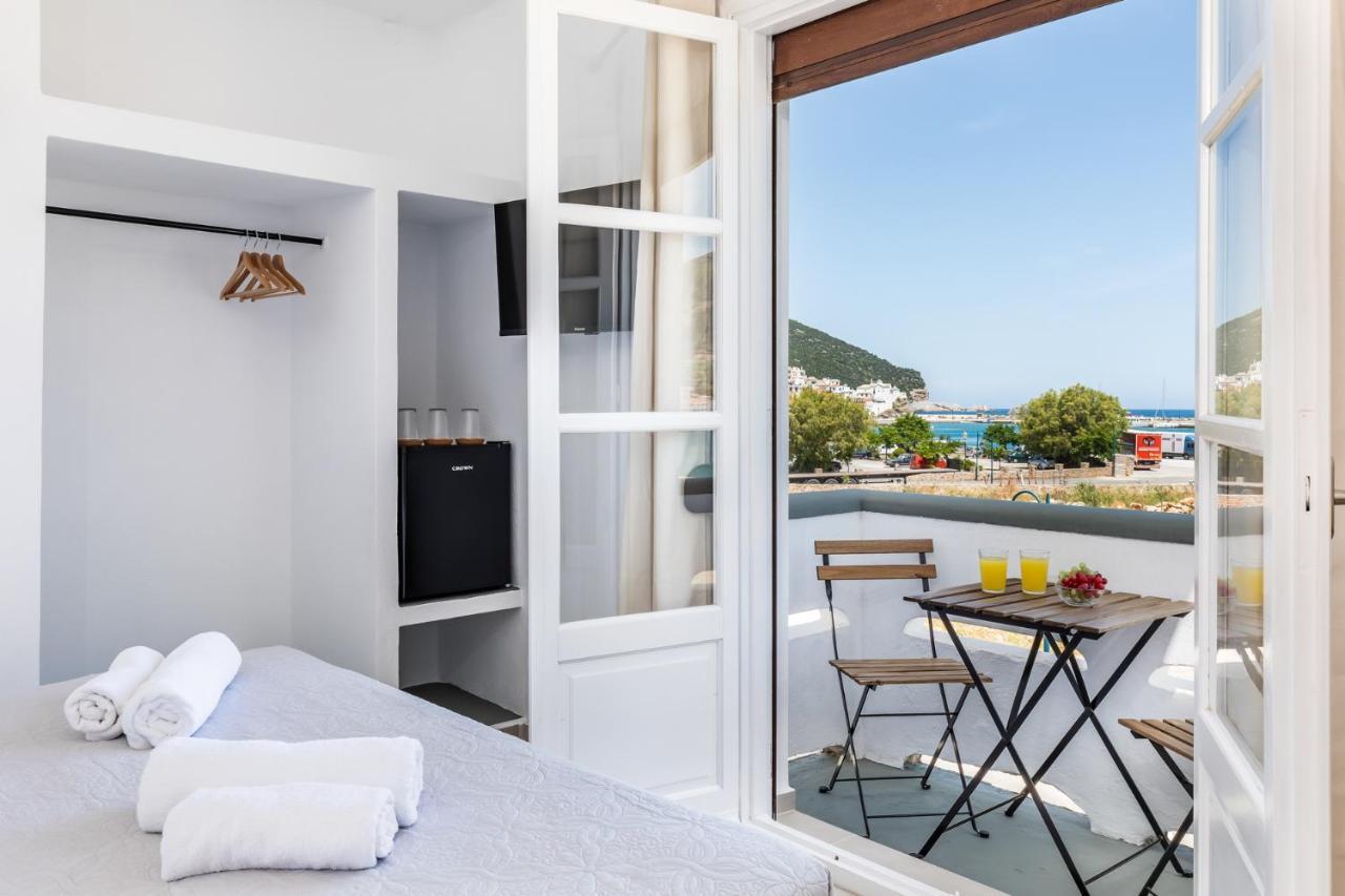 Uncle John'S Guesthouse Skopelos Dış mekan fotoğraf