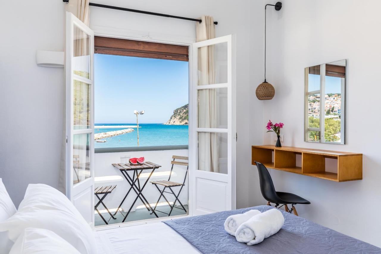 Uncle John'S Guesthouse Skopelos Dış mekan fotoğraf