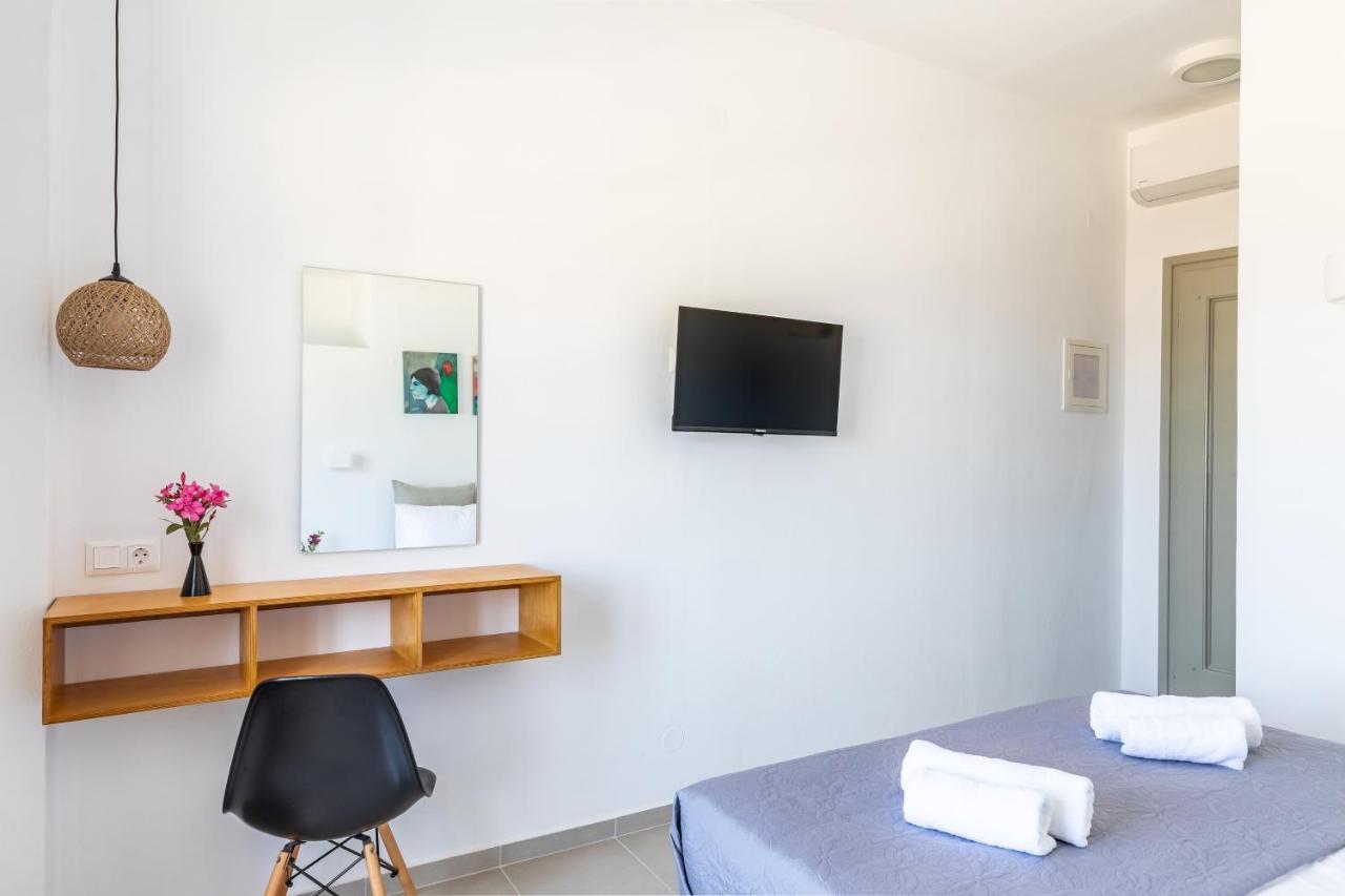 Uncle John'S Guesthouse Skopelos Dış mekan fotoğraf