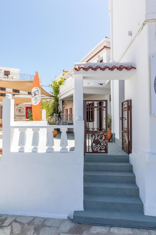 Uncle John'S Guesthouse Skopelos Dış mekan fotoğraf